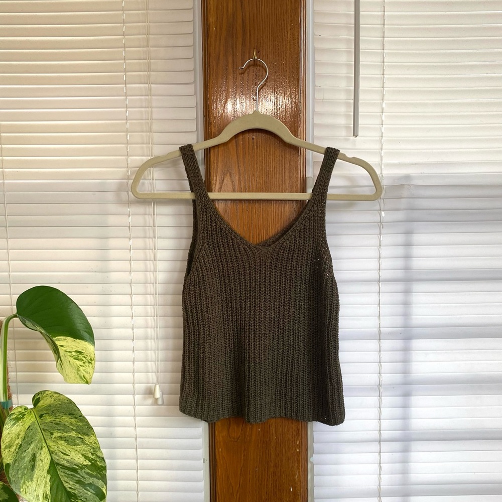 Women's Size Medium Crochet Knit Olive Crop Tank Top